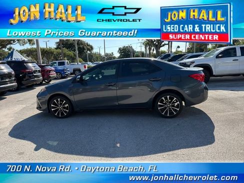 Used 2018 Toyota Corolla SE w/ SE Premium Package FWD image 5