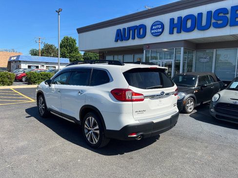 Used 2019 Subaru Ascent Touring AWD/4WD image 11