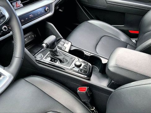 Used 2023 Kia Sportage EX image 15