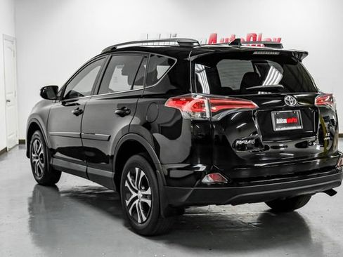 Used 2018 Toyota RAV4 LE w/ All Weather Liner Package AWD/4WD image 11