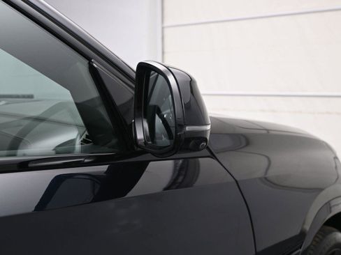 Used 2021 BMW X6 M50i w/ Executive Package image 18