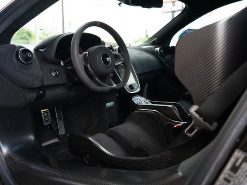 Used 2020 McLaren 620R RWD image 52