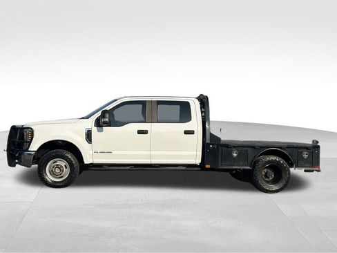 Used 2019 Ford F350 XL w/ Power Equipment Group image 8