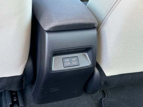 Used 2025 Toyota Corolla LE image 13