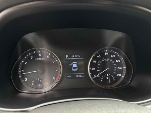 Used 2020 Hyundai Elantra GT FWD image 8
