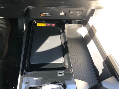 New 2026 Toyota Camry XLE image 19