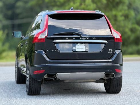 Used 2017 Volvo XC60 T6 Inscription w/ Climate Package AWD/4WD image 5