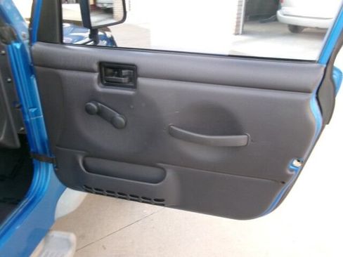 Used 2002 Jeep Wrangler Sport AWD/4WD image 17