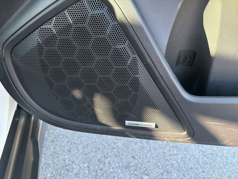 Used 2025 Subaru Outback Limited w/ Popular Package #2 image 10