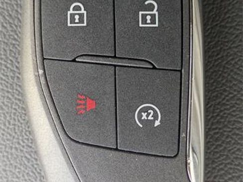 New 2025 GMC Canyon Elevation w/ Convenience Package image 34