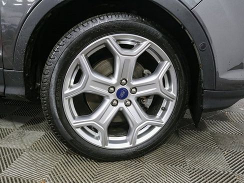 Used 2019 Ford Escape Titanium image 15