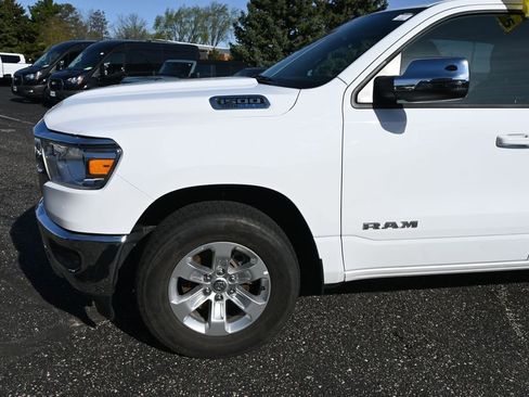 Used 2024 RAM 1500 Laramie AWD/4WD image 13