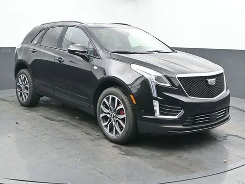 New 2026 Cadillac XT5 Sportv w/ LPO, Onyx Lite Package image 2