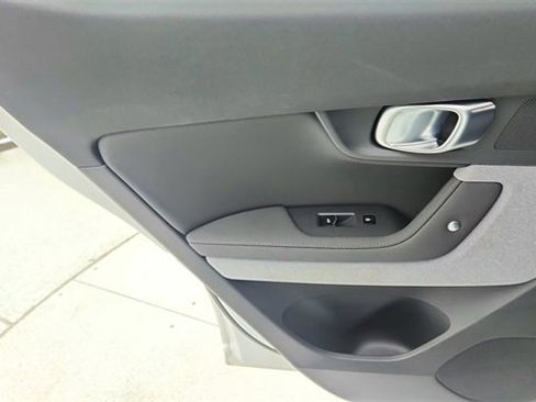 Used 2022 Polestar Polestar 2 w/ Pilot Package image 31