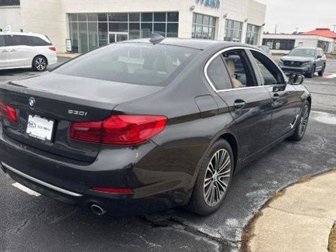Used 2020 BMW 530i w/ Premium Package image 4