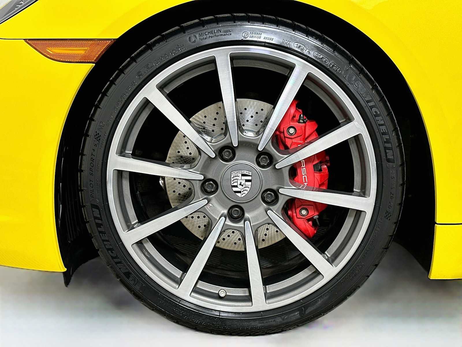 Certified 2019 Porsche 718 Cayman S RWD image 27