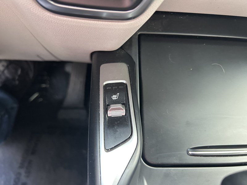 Used 2023 Kia Sorento S w/ Panoramic Sunroof Package AWD/4WD image 17