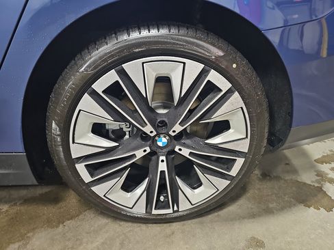 New 2026 BMW i5 eDrive40 w/ Premium Package image 34