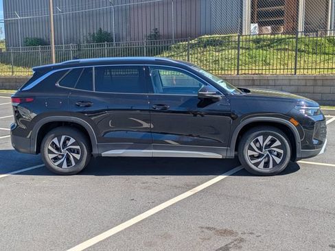 Certified 2026 Volkswagen Tiguan S FWD image 3
