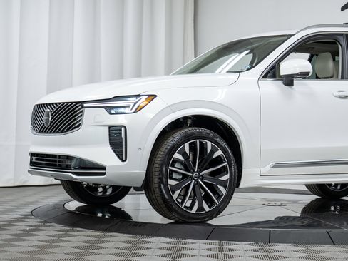 New 2026 Volvo XC90 B6 Ultra image 26