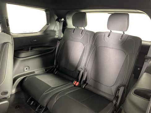 New 2025 Jeep Grand Cherokee L Laredo w/ Luxury Tech Group I image 30