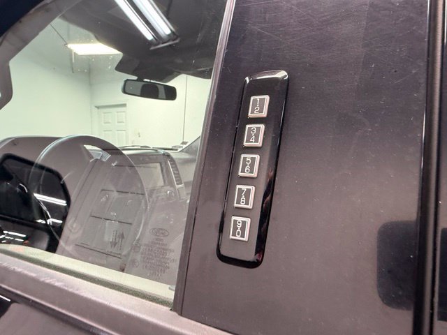 Used 2020 Ford F150 XLT w/ Equipment Group 302A Luxury AWD/4WD image 33
