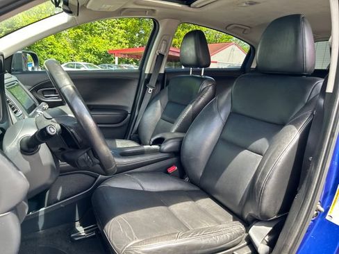 Used 2018 Honda HR-V EX-L image 10