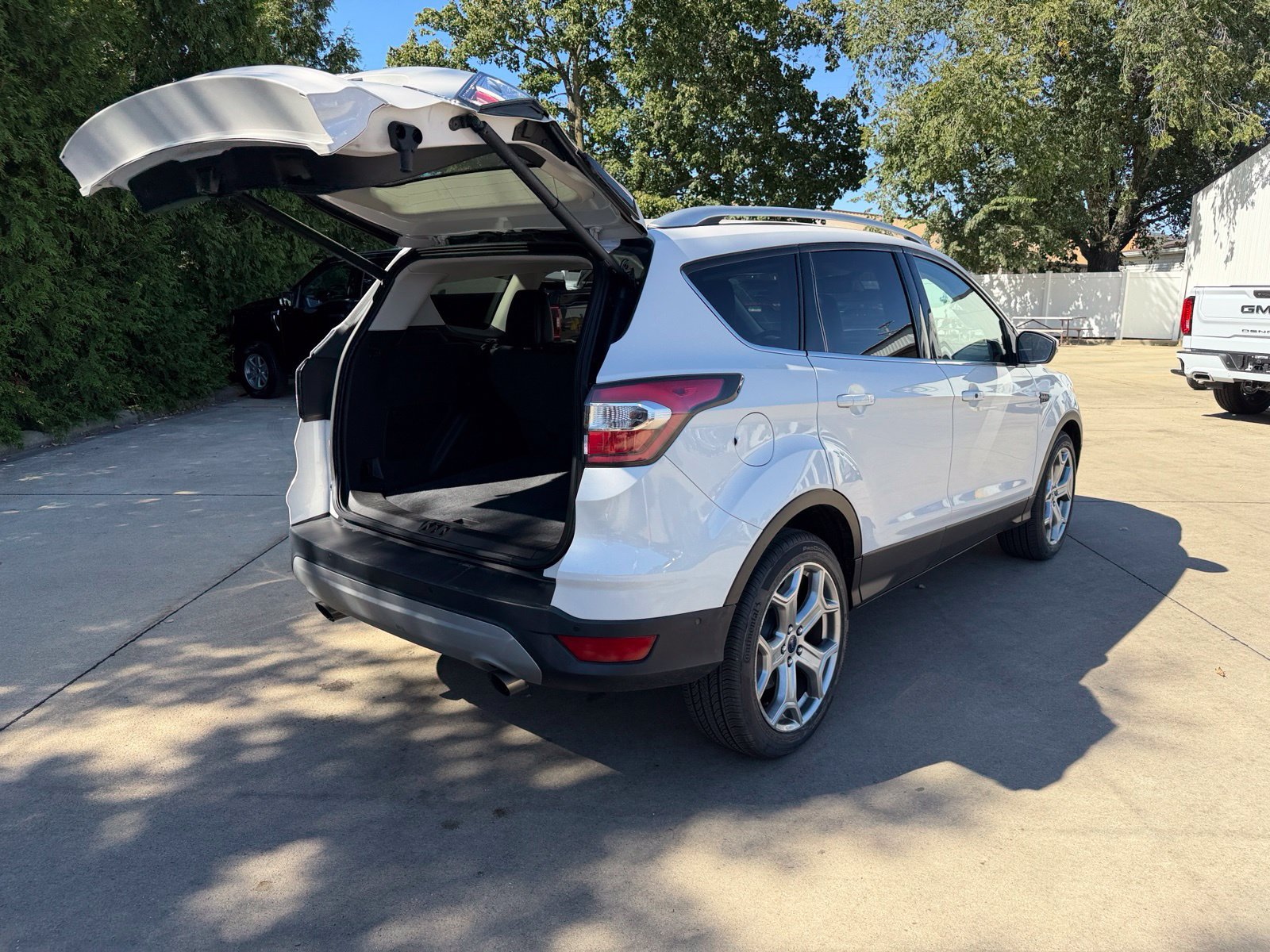 Used 2017 Ford Escape Titanium w/ Equipment Group 301A FWD image 13