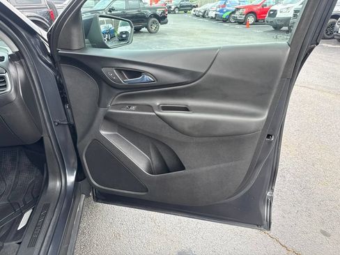 Used 2022 Chevrolet Equinox LT AWD/4WD image 38