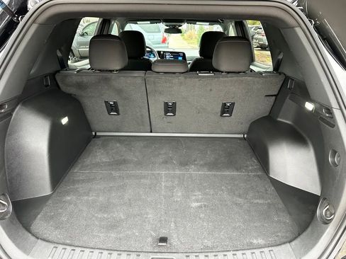 Used 2025 Chevrolet Equinox LT image 11