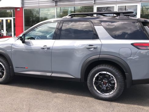 New 2026 Nissan Pathfinder Rock Creek w/ Rock Creek Premium Package AWD/4WD image 4
