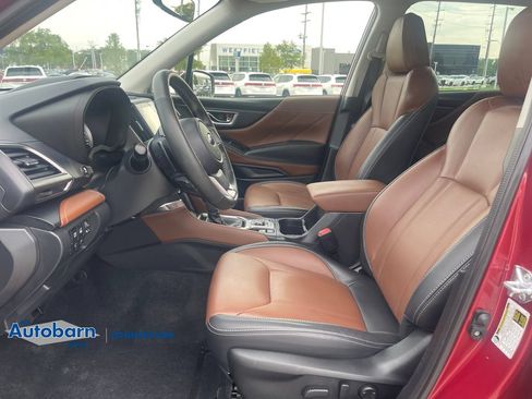 Used 2024 Subaru Forester Touring w/ Convenience Package AWD/4WD image 9