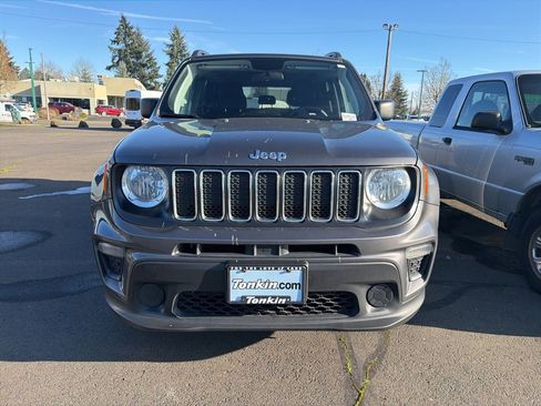 Used 2020 Jeep Renegade Sport w/ Sport Appearance Group image 2