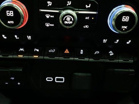 Used 2022 GMC Sierra 1500 AT4 w/ AT4 Preferred Package AWD/4WD image 96