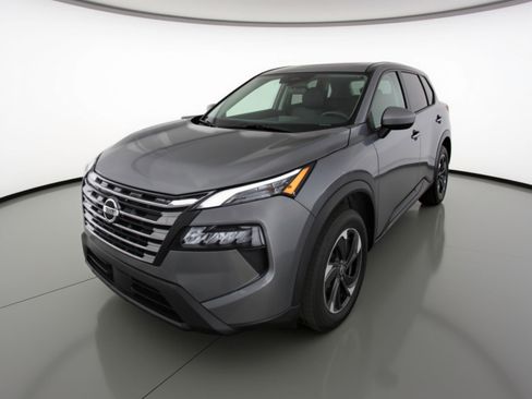 Used 2025 Nissan Rogue SV FWD image 3