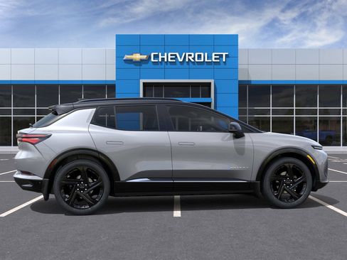 New 2026 Chevrolet Equinox EV RS AWD/4WD image 20