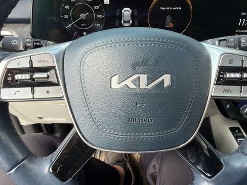 Used 2023 Kia Telluride SX AWD/4WD image 11