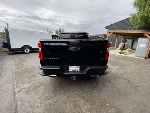 Used 2021 Chevrolet Silverado 1500 LT Trail Boss w/ Convenience Package II AWD/4WD image 5