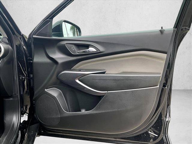 Used 2024 Chevrolet Trax ACTIV w/ Driver Confidence Package FWD image 19