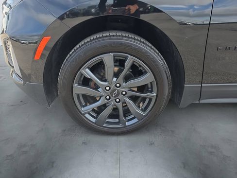 Used 2023 Chevrolet Equinox RS FWD image 17