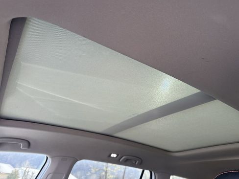 Used 2024 Volkswagen Atlas Peak Edition SEL image 11