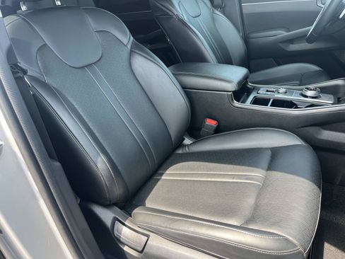 Used 2022 Kia Sorento S FWD image 29