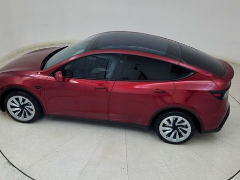 Used 2026 Tesla Model Y AWD image 78