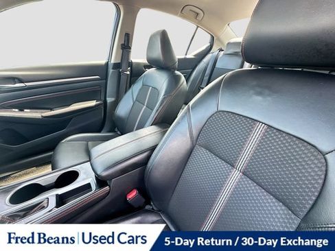 Used 2023 Nissan Altima 2.5 SR FWD image 25