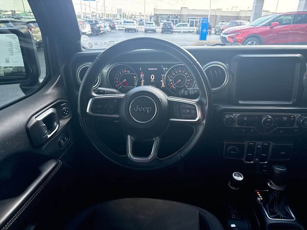 Used 2022 Jeep Wrangler Unlimited Sahara AWD/4WD image 24