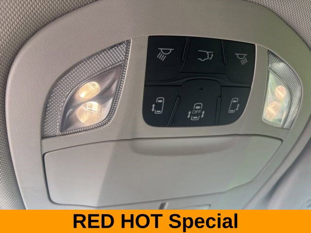 Used 2023 Chrysler Pacifica Touring-L FWD image 28