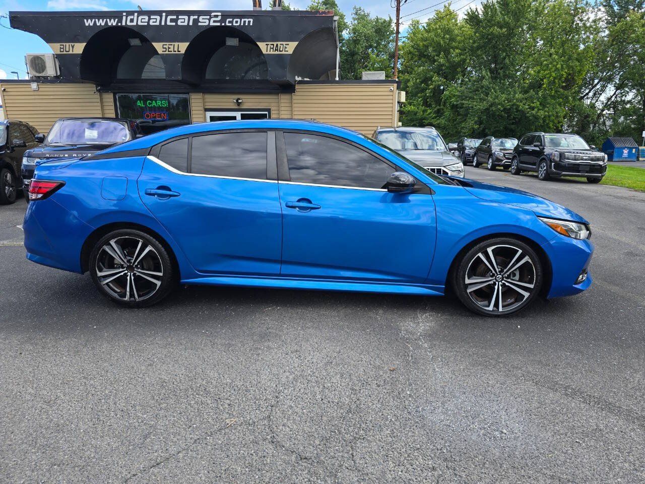 Used 2020 Nissan Sentra SR FWD image 2
