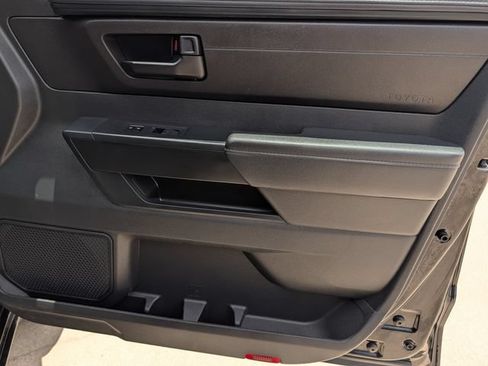 Used 2025 Toyota Tundra SR AWD/4WD image 32