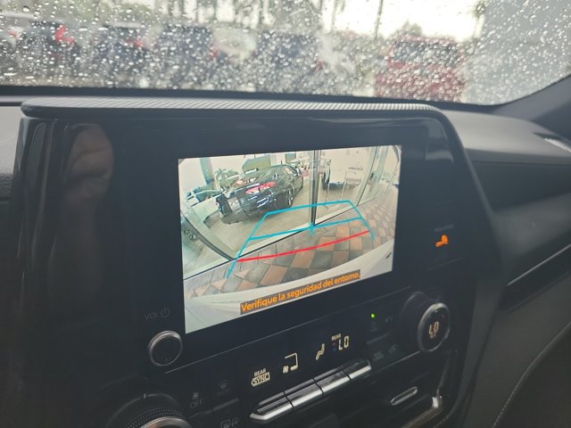 Used 2024 Toyota Highlander XSE FWD image 32