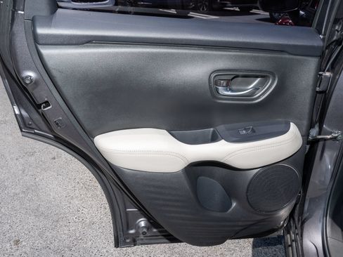 Certified 2024 Honda HR-V LX image 11